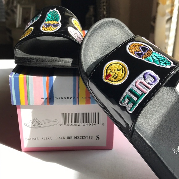 MIA Kids black slides. Size Small 13/1 - Picture 2 of 8
